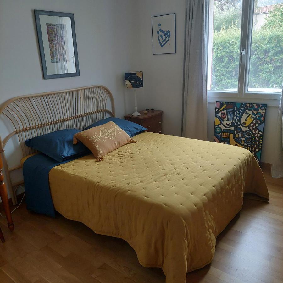 Bed and Breakfast Etxe Laminak Sisteron Exterior foto