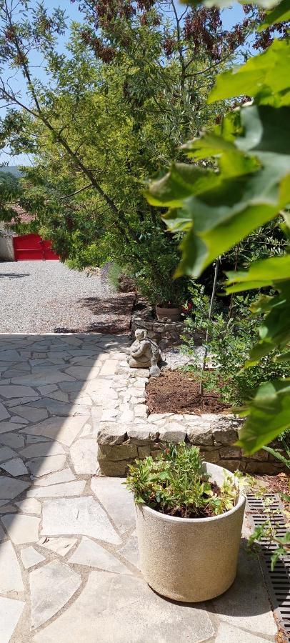 Bed and Breakfast Etxe Laminak Sisteron Exterior foto